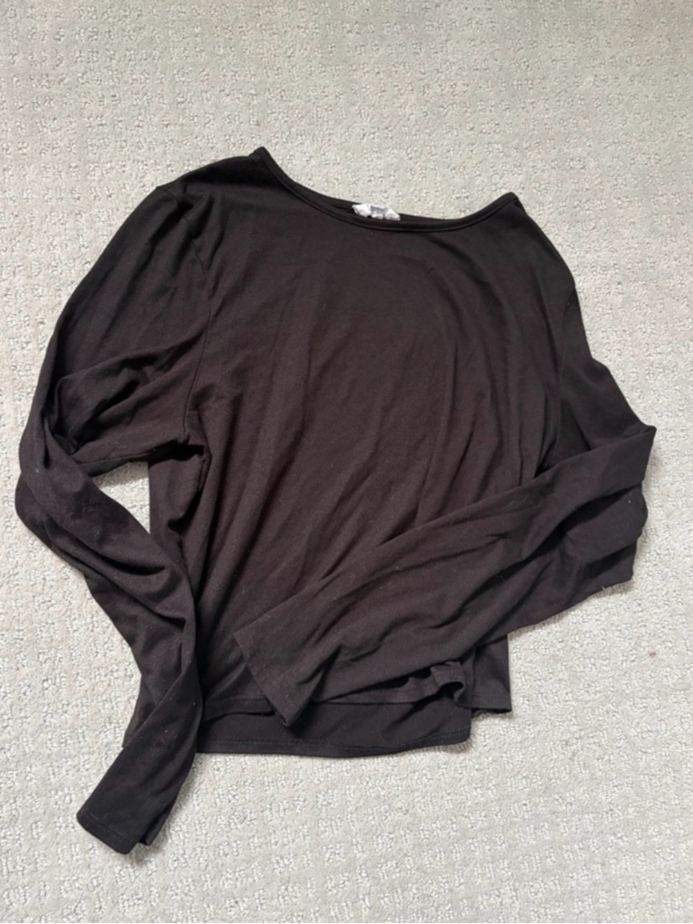 Black Long-Sleeve Women's Top - Classic Lightweight Tee